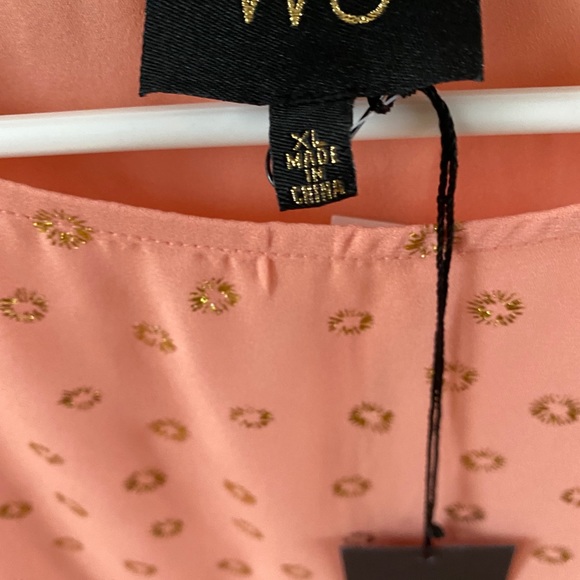 W5 Flowing Top. - Picture 4 of 8